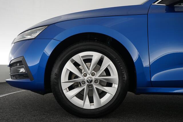 Skoda OCTAVIA Combi 1.0 e-TSI Business Edition | Stoelverwarming