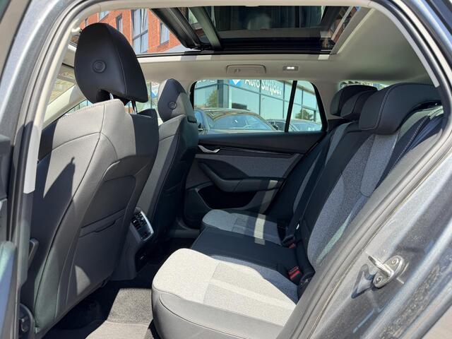 Skoda OCTAVIA Combi 1.5 TSI MHEV 150pk Automaat Business Edition | Panoramadak | Virtual Cockpit | Elektrische Achterklep | Camera | Keyless | 17 Inch |