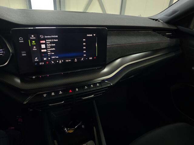 Skoda OCTAVIA Combi 1.4 TSI RS iV PHEV Business | Acc | Camere El. stoelen |