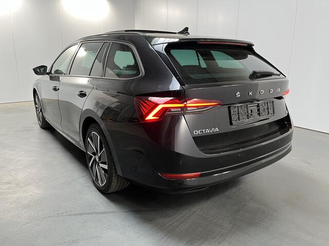 Skoda OCTAVIA Combi 1.4 TSI iV PHEV Sportline / AUTOMAAT/ PANO/ PARK.SENSOR.V+A/ CAMERA/ SMARTLINK/ ACC/ STOELVERWARM./ MEMORY SEAT/ DODEHOEK/ ELEK.ACHTERKLEP/ CANTON AUDIO/ RIJ-MODI/ DIGITAL DASH/ NAVI/ DAB/ CLIMA/ LED/ 18'' LMV
