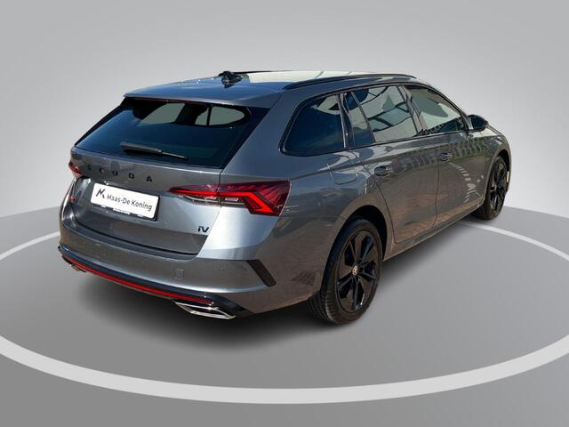 Skoda OCTAVIA Combi 1.4TSI iV PHEV 180kW/245PK RS · CANTON Audio · Navigatie · Apple/Android Car Play · Parkeersensoren