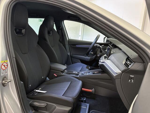 Skoda OCTAVIA Combi 1.0 e-TSI Sport Business Gratis Afleverpakket! | Trekhaak |