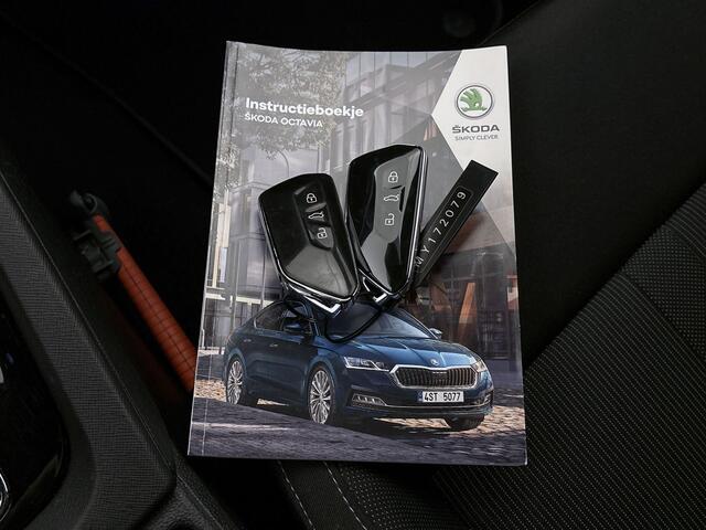 Skoda OCTAVIA Combi 1.0 e-TSI Sport Business Gratis Afleverpakket! | Trekhaak |
