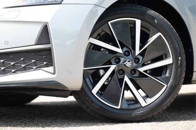 Skoda OCTAVIA Combi 1.5 TSI MHEV Sportline Business | Trekhaak | Matrix LED | Navi | Stoel- Stuurverw. | Side Assist
