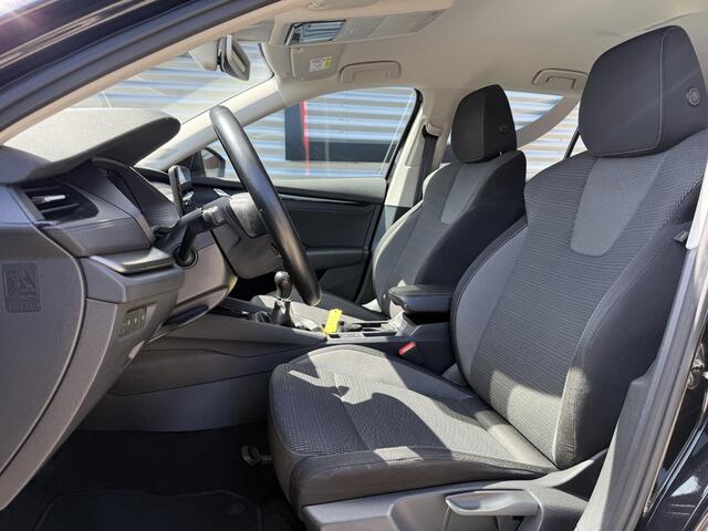 Skoda OCTAVIA Combi 1.0 TSI Business Edition 2e Eigenaar|Clima|Cruise|Carplay|Elek achterklep|PDC V+A|N.A.P|APK tot 12-2026