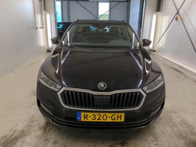 Skoda OCTAVIA Combi 1.0 TSI Business Edition ? Carplay / Android Auto ? ACC ? VC ? Dealer onderh. ?