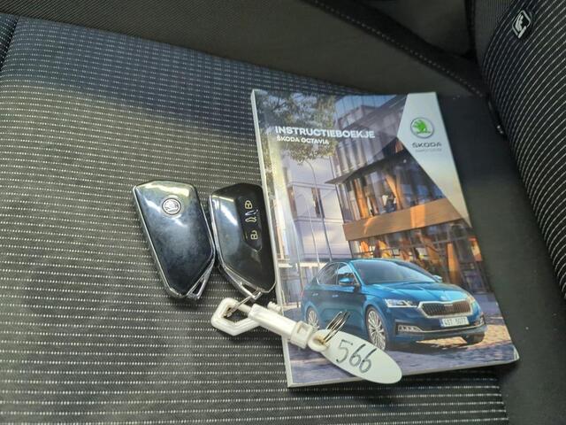 Skoda OCTAVIA Combi 1.0 TSI Business Edition ? Carplay / Android Auto ? ACC ? VC ? Dealer onderh. ?
