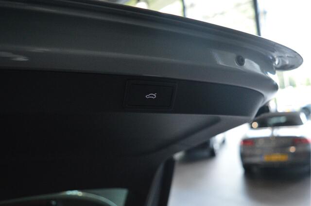 Skoda OCTAVIA Combi 1.5 TSI MHEV Sportline navi camera trekhaak 18 inch !!