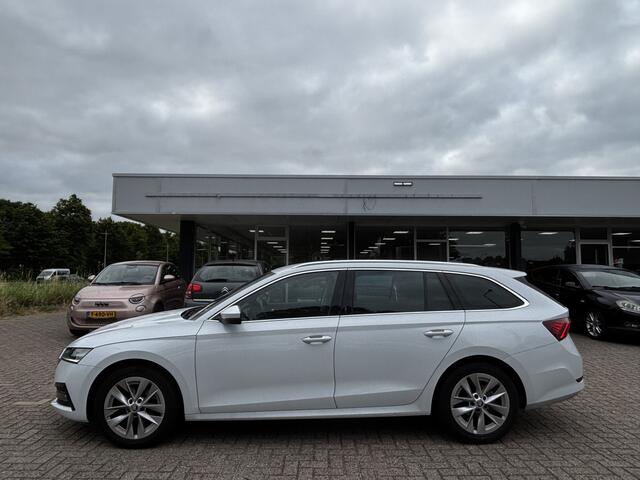 Skoda OCTAVIA Combi 1.0 TSI Business Edition Virtual cockpit Pdc Applecarplay Trekhaak Nap