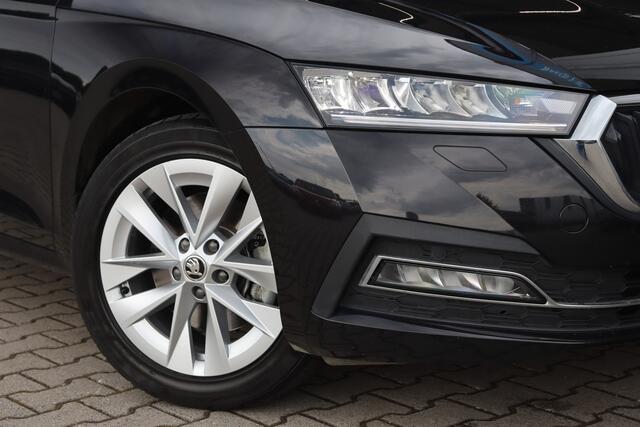 Skoda OCTAVIA Combi 1.4 TSI iV PHEV Business Edition | Trekhaak | Camera | ACC |