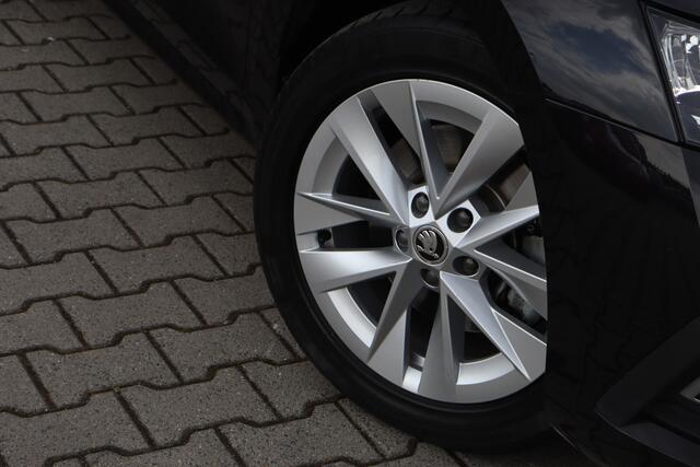 Skoda OCTAVIA Combi 1.4 TSI iV PHEV Business Edition | Trekhaak | Camera | ACC |