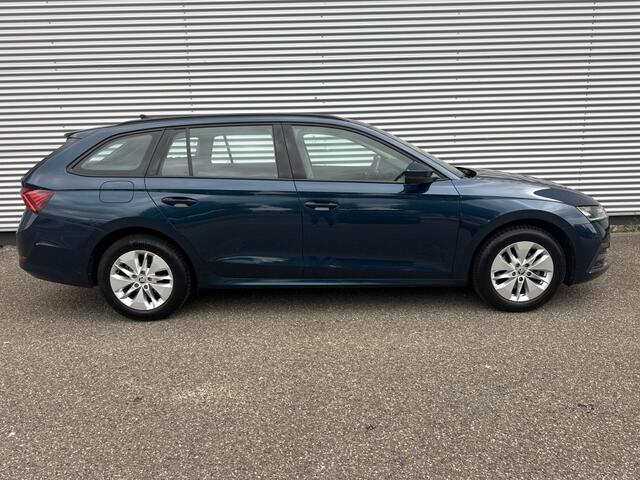 Skoda OCTAVIA Combi 1.0 TSI Bns Edition NAP BTW Automaat Cruise Carplay virtual PDC