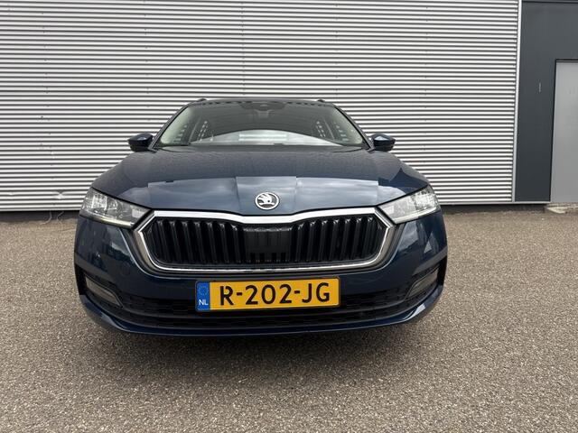 Skoda OCTAVIA Combi 1.0 TSI Bns Edition NAP BTW Automaat Cruise Carplay virtual PDC