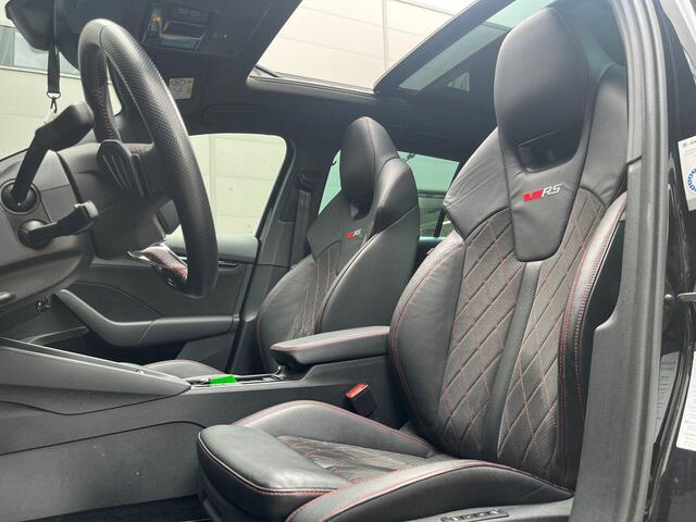 Skoda OCTAVIA Combi 1.4 TSI 245pk DSG RS iV PHEV Business · Panoramadak · Camera · Wegklapbare Trekhaak · Stoelverwarming voor+achter · 19'' Inch ·