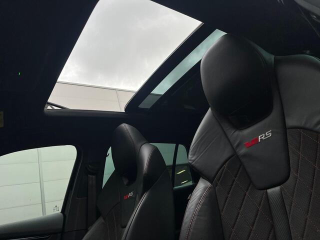 Skoda OCTAVIA Combi 1.4 TSI 245pk DSG RS iV PHEV Business · Panoramadak · Camera · Wegklapbare Trekhaak · Stoelverwarming voor+achter · 19'' Inch ·