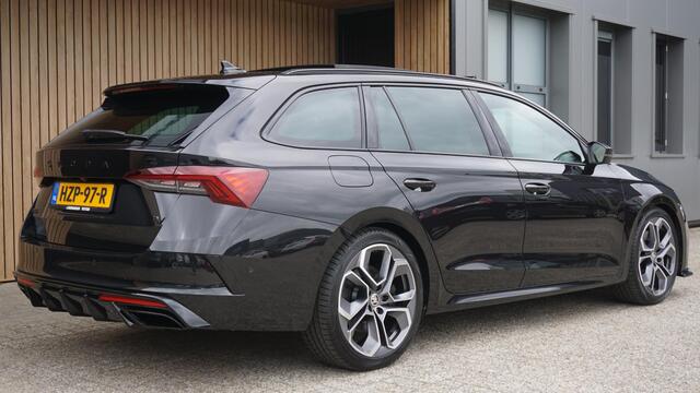 Skoda OCTAVIA Combi 1.4 TSI 245pk RS iV PHEV Pano Cruise HUD Canton *Black optik* stuurverw Virtual Keyless 19 inch LM elek stoel *Nette Skoda*