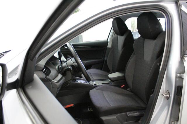 Skoda OCTAVIA Combi 1.4 TSI iV PHEV Business Edition | TREKHAAK | CRUISE | DAB-RADIO | PDC | CLIMA | STOEL-VERW | NAVIGATIE | LED |