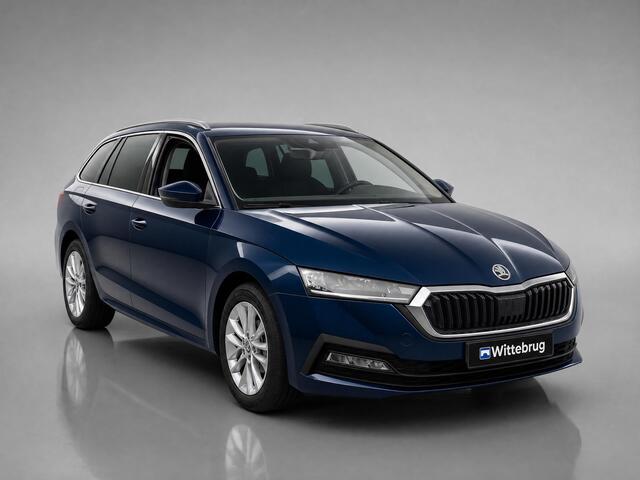 Skoda OCTAVIA Combi 1.0 TSI Business Edition / Navigatie / App connect / Camera / Parkeersensoren V+A / LED /