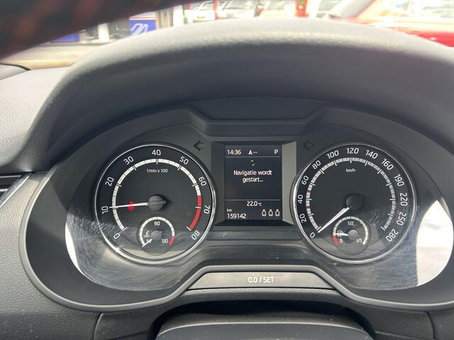 Skoda OCTAVIA Combi 2.0 TSI RS 230 Business Clima Cruise Pdc Navi App Trekhaak Pdc Nap