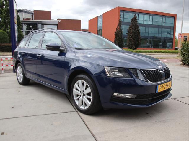 Skoda OCTAVIA Combi 1.0 TSI Greentech Ambition Carplay, Cruise, PDC, NAP Zomeractie!