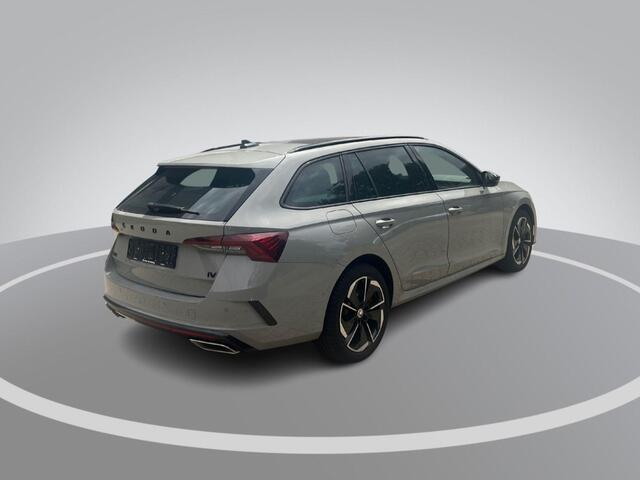 Skoda OCTAVIA Combi 1.4 TSI 245pk DSG RS iV PHEV Business · Panoramadak · Apple/Android Car Play · Elek. Voorstoelen · P-Sensoren · 18'' Inch ·