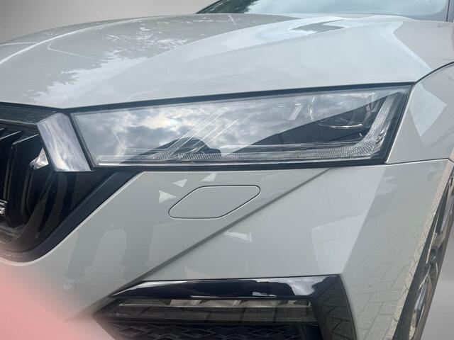 Skoda OCTAVIA Combi 1.4 TSI 245pk DSG RS iV PHEV Business · Panoramadak · Apple/Android Car Play · Elek. Voorstoelen · P-Sensoren · 18'' Inch ·