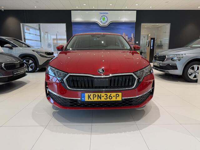 Skoda OCTAVIA 1.5 TSI MHEV Business Edition Plus