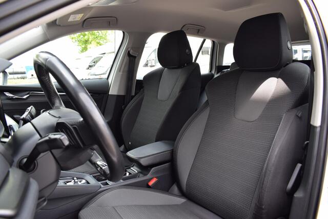Skoda OCTAVIA Combi 1.0 e-TSI Business Edition | Apple CarPlay | Stoelverw. | Climate | Cruise
