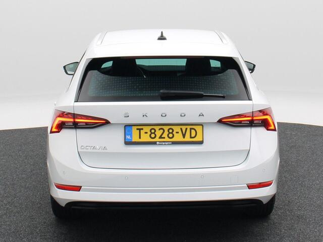 Skoda OCTAVIA Combi 1.0 TSi 115 Pk Business Edition Plus | Adaptive Cruise | Stoelverwarming | Climatronic | Navigatie | CarPlay | 17 inch | 74.398 Km !!