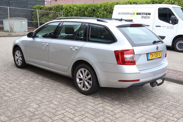 Skoda OCTAVIA Combi 1.0 TSI Greent. Amb. Busn. / NL-Auto / Clima / 2e eigen. / Navi / Cruise