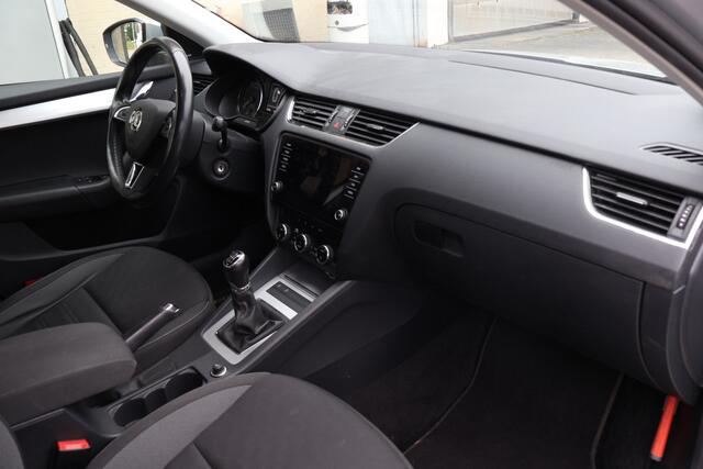 Skoda OCTAVIA Combi 1.0 TSI Greent. Amb. Busn. / NL-Auto / Clima / 2e eigen. / Navi / Cruise