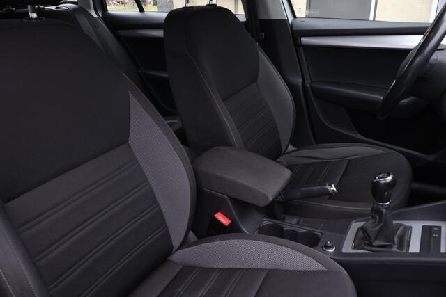 Skoda OCTAVIA Combi 1.0 TSI Greent. Amb. Busn. / NL-Auto / Clima / 2e eigen. / Navi / Cruise