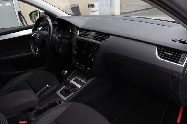 Skoda OCTAVIA Combi 1.0 TSI Greent. Amb. Busn. / NL-Auto / Clima / 2e eigen. / Navi / Cruise
