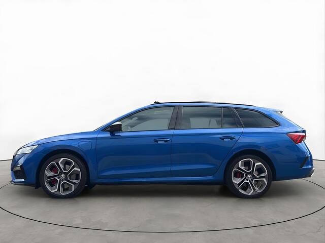 Skoda OCTAVIA Combi 1.4 TSi 245PK RS iV PHEV Pano Head-UP RS-Stoelen