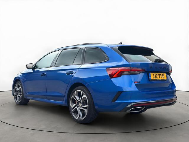 Skoda OCTAVIA Combi 1.4 TSi 245PK RS iV PHEV Pano Head-UP RS-Stoelen