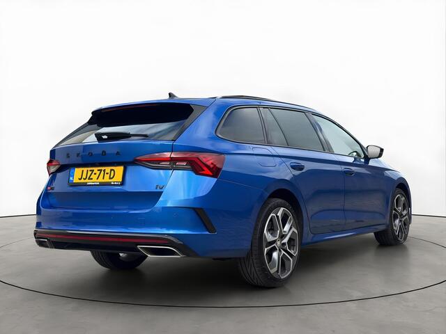 Skoda OCTAVIA Combi 1.4 TSi 245PK RS iV PHEV Pano Head-UP RS-Stoelen