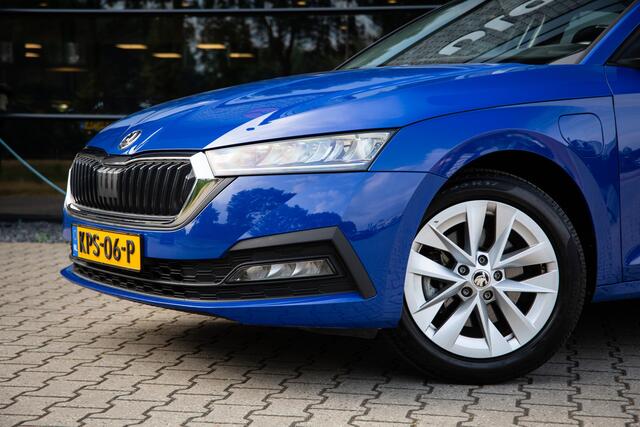 Skoda OCTAVIA Combi 1.4 TSI iV PHEV Style Business , Trekhaak, Carplay,