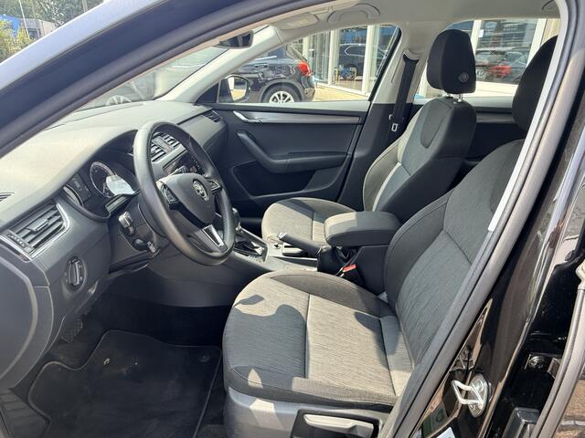 Skoda OCTAVIA Combi 1.5 TSI Style 150pk DSG | Trekhaak | Apple/Android | Adapt. Cruise | Stoelverwarming | PDC | ECC