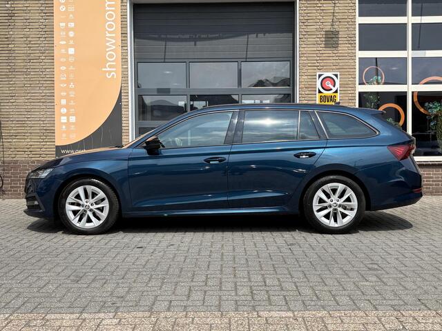 Skoda OCTAVIA Combi 1.0 e-TSI Sport Business LAVA BLUE/AUTOMAAT/1E EIG./NL-AUTO