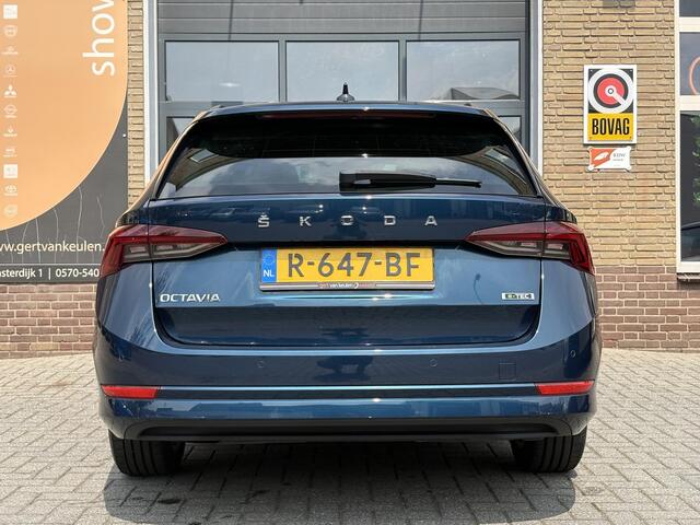 Skoda OCTAVIA Combi 1.0 e-TSI Sport Business LAVA BLUE/AUTOMAAT/1E EIG./NL-AUTO