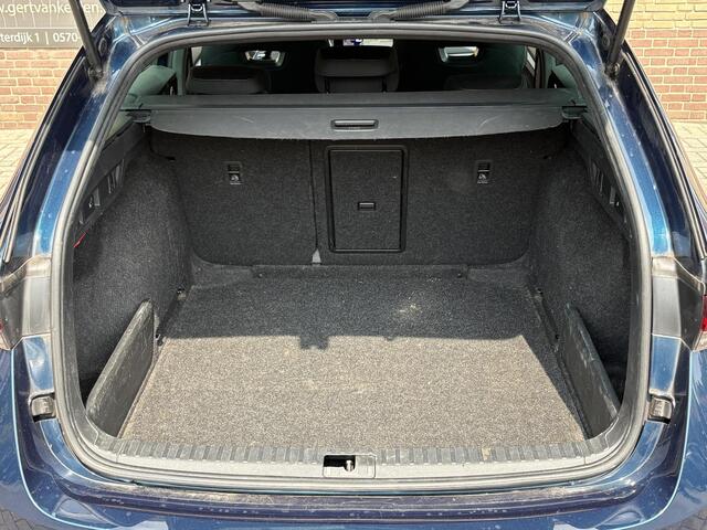 Skoda OCTAVIA Combi 1.0 e-TSI Sport Business LAVA BLUE/AUTOMAAT/1E EIG./NL-AUTO