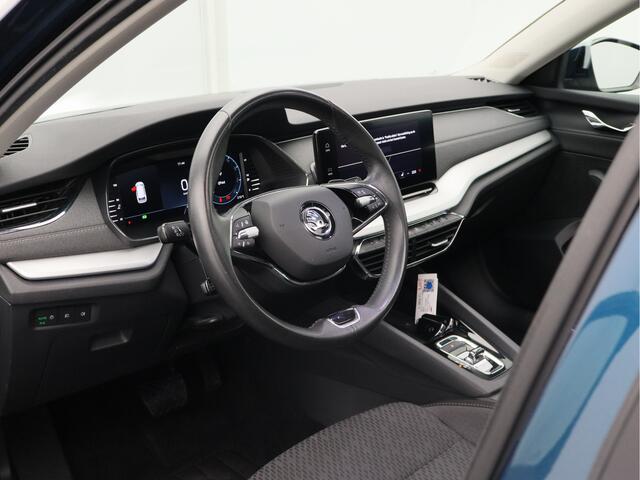 Skoda OCTAVIA Combi 1.0 e-TSI Business Edition Plus/ schuifdak/ trekhaak!