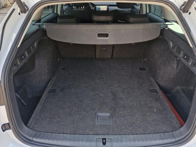 Skoda OCTAVIA Combi 1.0 TSI Business Edition | 1e eigenaar | Navigatie | Trekhaak |