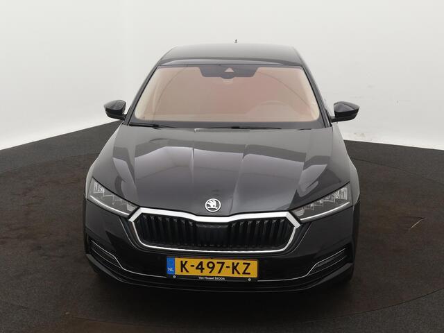 Skoda OCTAVIA 1.4 TSI iV PHEV Business Edition Plus | 98% SOH | TREKHAAK | DODEHOEK DETECTIE | STOELVERWARMING | ELEK.LAADKLEP | NAVIGATIE | CLIMATE CONTROL | LMV |