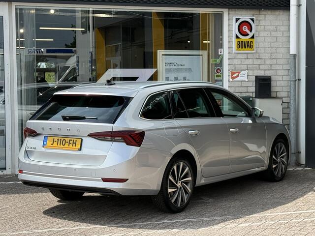 Skoda OCTAVIA Combi 1.5 TSI First Edition | Wegklapbare trekhaak | Cruise adaptief | Stoelverwarming | Elektrische achterklep | LED | DAB | Lichtmetaal |