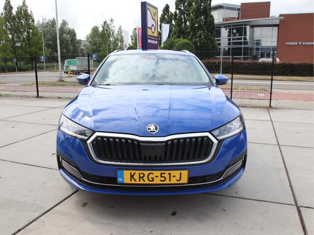 Skoda OCTAVIA Combi 1.5 e-TSI Style Business FULL LED, Trekhaak, Stoelvw, Digital Zomeractie!