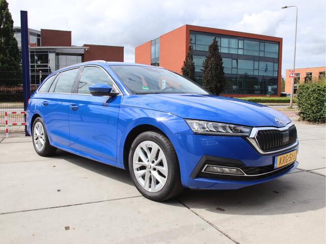 Skoda OCTAVIA Combi 1.5 e-TSI Style Business FULL LED, Trekhaak, Stoelvw, Digital Zomeractie!