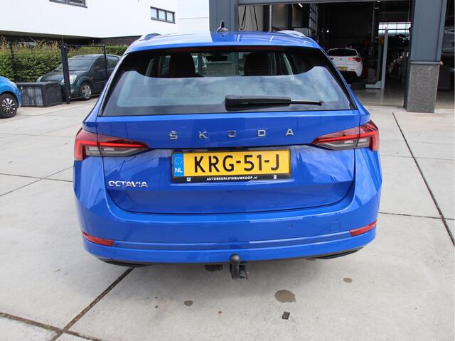 Skoda OCTAVIA Combi 1.5 e-TSI Style Business FULL LED, Trekhaak, Stoelvw, Digital Zomeractie!