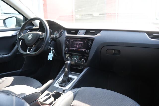 Skoda OCTAVIA Combi 1.6 TDI DSG Greentech Clever Edition