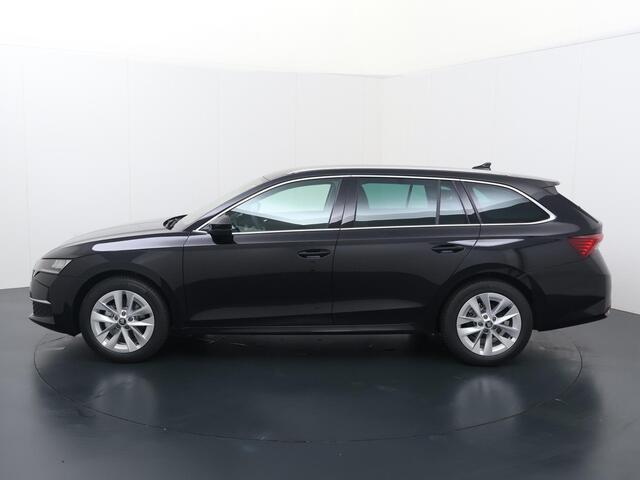Skoda OCTAVIA Combi Business Edition Plus 1.5 TSI 115 PK DSG | Automaat | Trekhaak | Winterpakket |